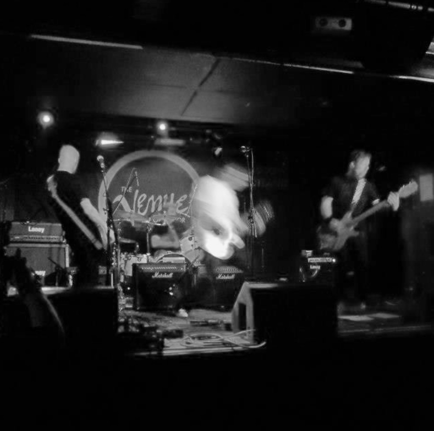 Weird dB rock the Mor